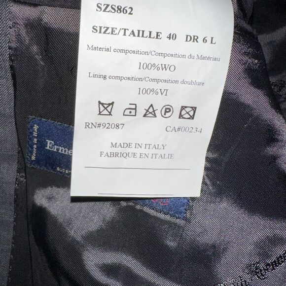 Ermenegildo Zegna Gray Sport Coat Tailored Elegance with Surgeons cuffs - Picture 7 of 8